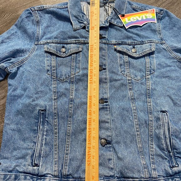 LEVIS Use Your Voice LGBTQ Rainbow Pride Denim Trucker Jacket Mens Size NEW - Picture 2 of 11